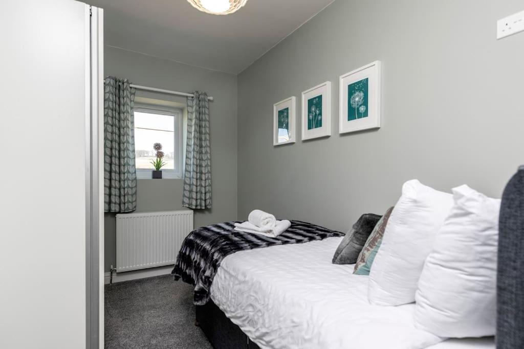 Auckland View - A Comfy & Spacious 4Bed With Views Coundon Luaran gambar