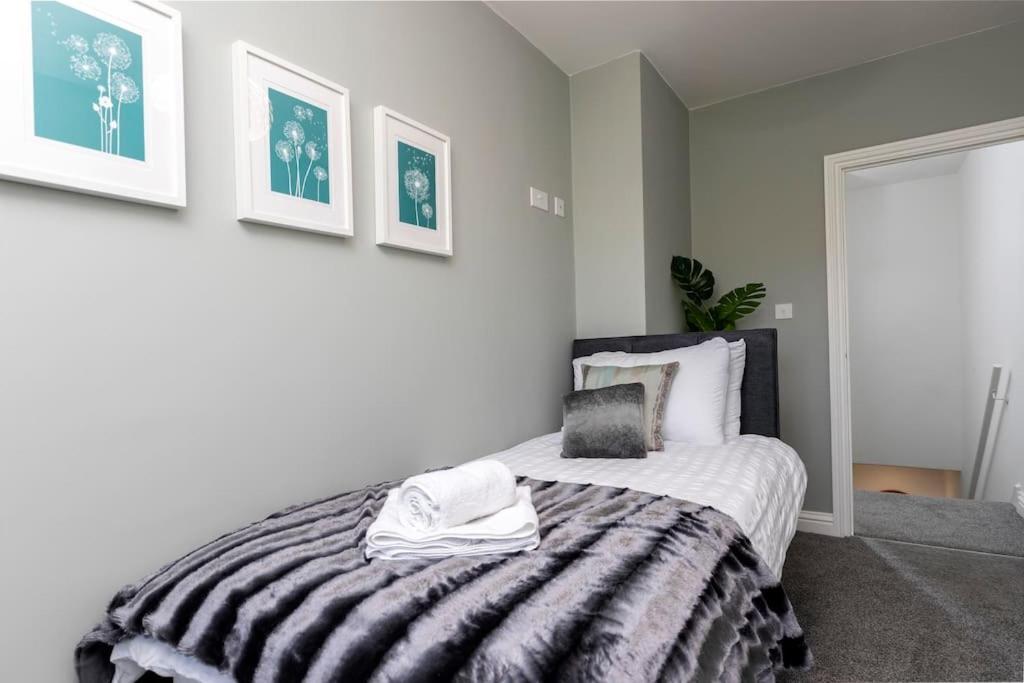 Auckland View - A Comfy & Spacious 4Bed With Views Coundon Luaran gambar